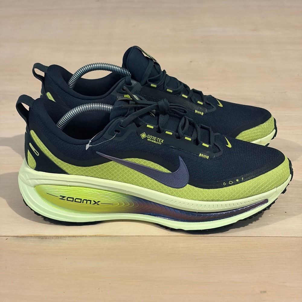 Nike Vomero 18 Gore-Tex Running Shoes Women Sz 11.5 Navy Yellow Waterproof ZoomX